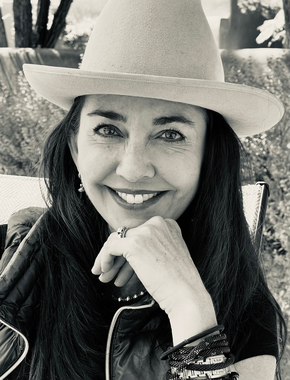 Adelma Aurora - Author